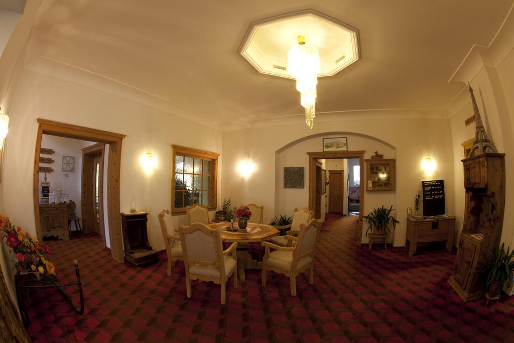Hotel Post Pontresina Exterior foto