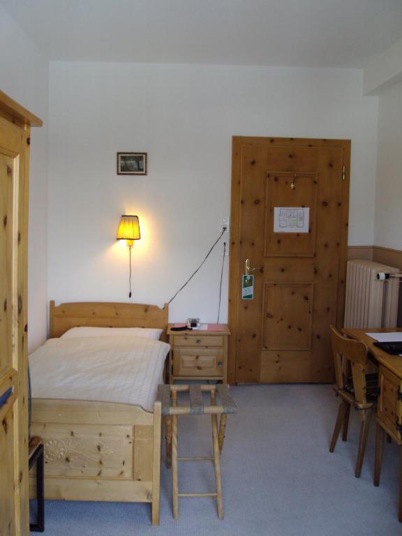 Hotel Post Pontresina Quarto foto