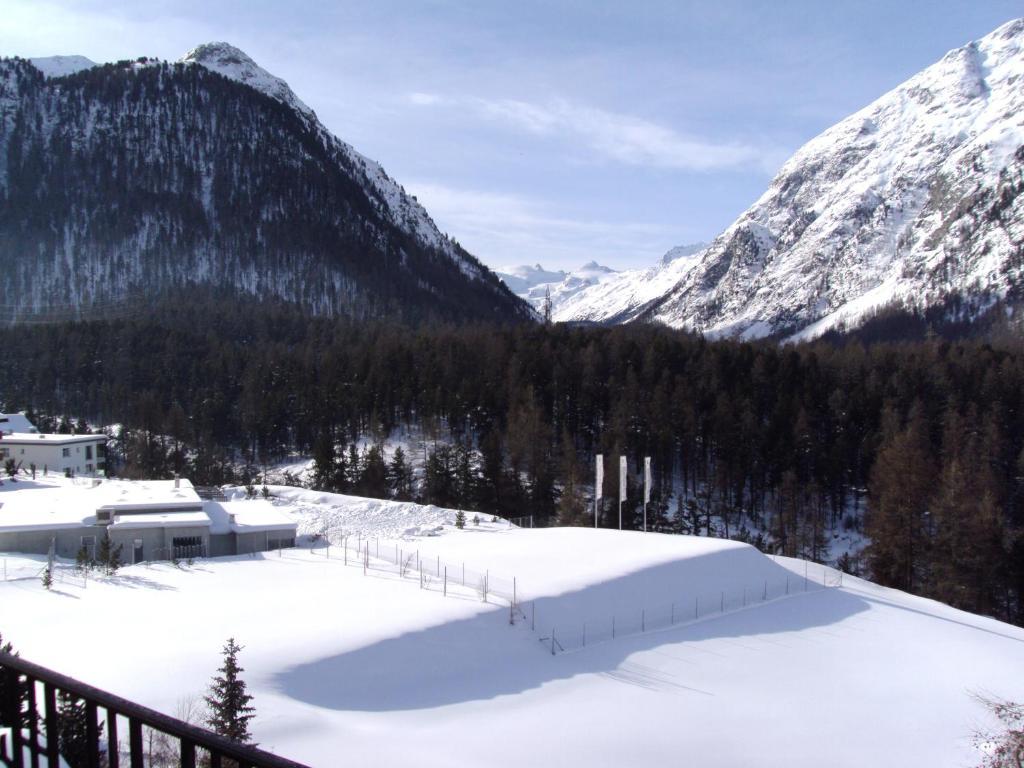 Hotel Post Pontresina Quarto foto
