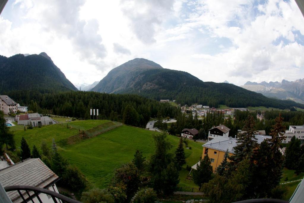 Hotel Post Pontresina Quarto foto